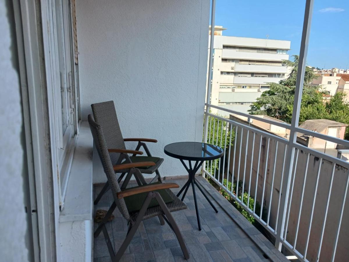 Room With Private Toilet And Balcony In City Center In Shared Apartment Split Exterior foto