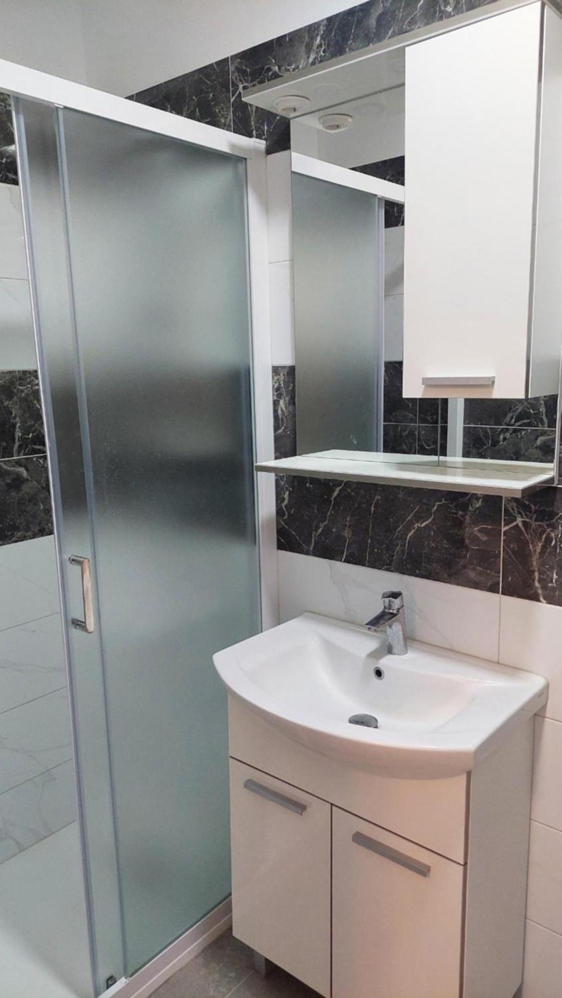 Room With Private Toilet And Balcony In City Center In Shared Apartment Split Exterior foto
